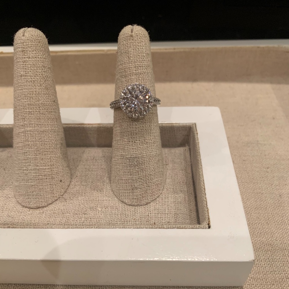 Stella and Dot Elina Ring LIKE NEW